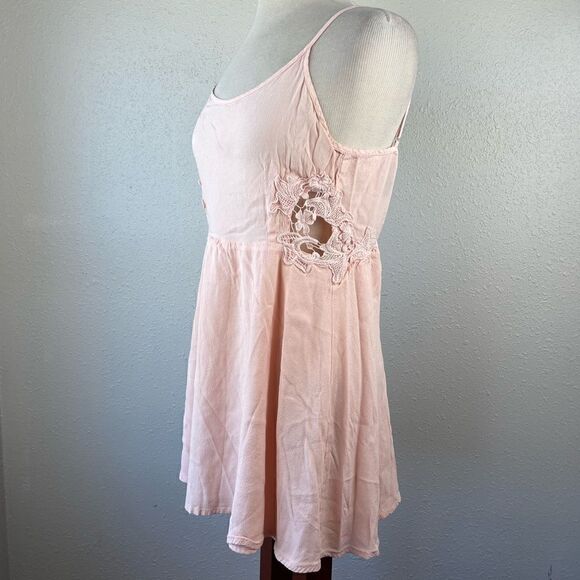 Forever 21 Pink Spaghetti Strap Tank Top Size M EUC - Picture 3 of 9